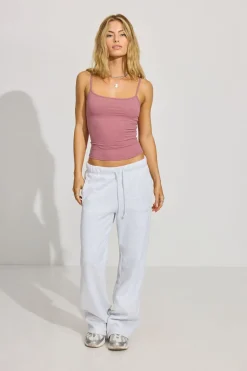 Store Sleek Scoop Cami Top Tank Tops