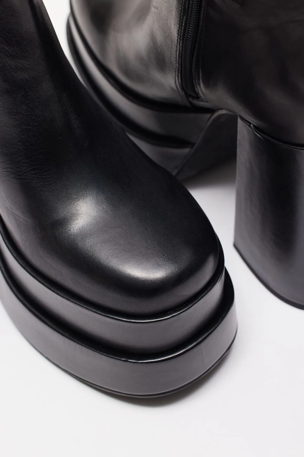 Cheap STEVE MADDEN - Cobra Platform Boot Shoes